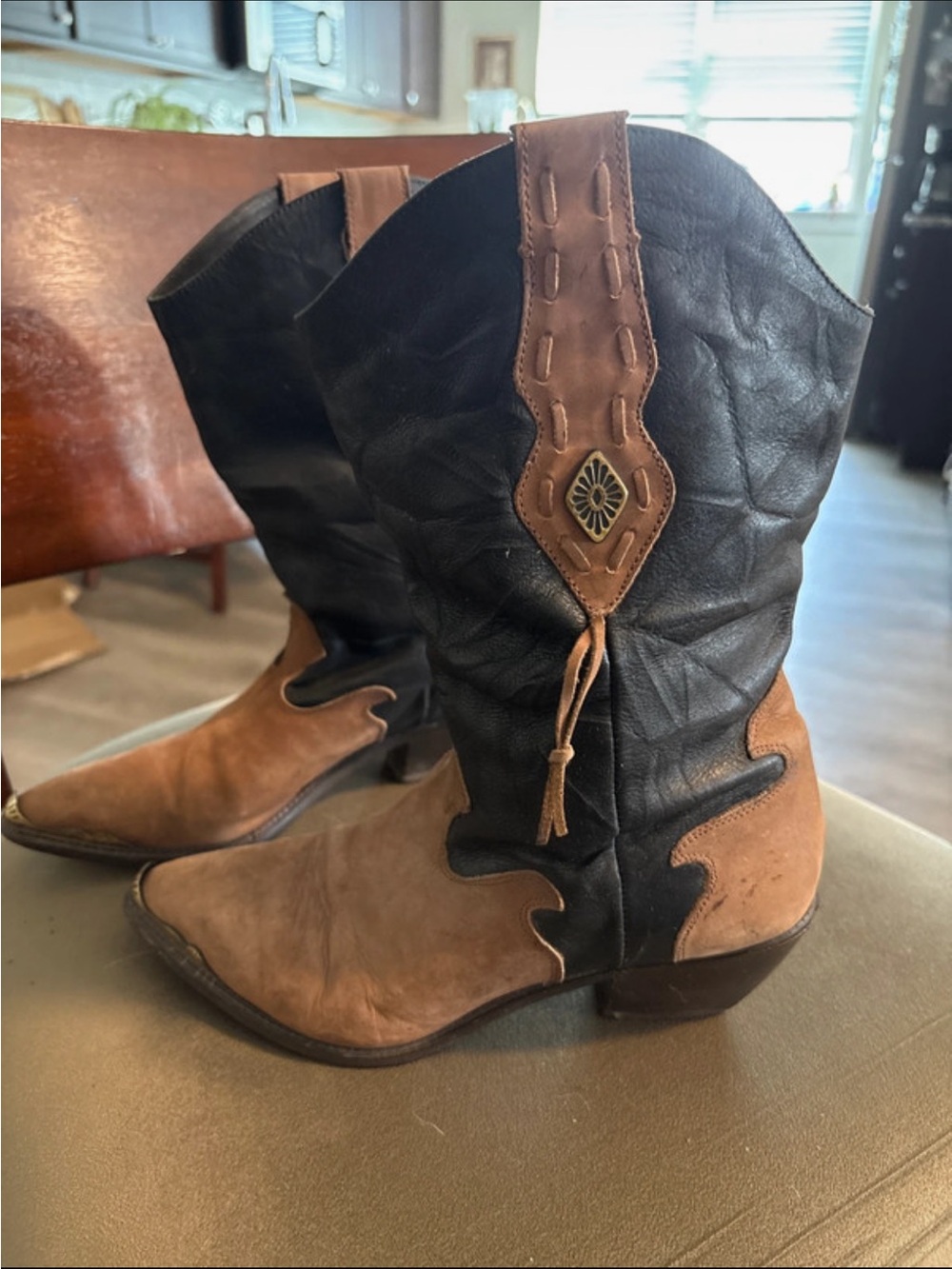 Women's Two-Tone Brown & Black Western Cowboy Boots